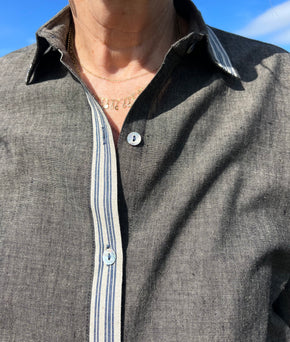 The boyfriend shirt in heavier weight khadi cotton with selvedge detailing